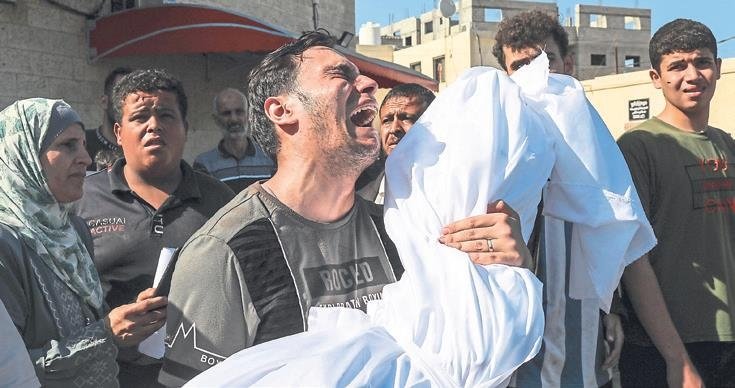 Hastaneyi bile bombaladılar!