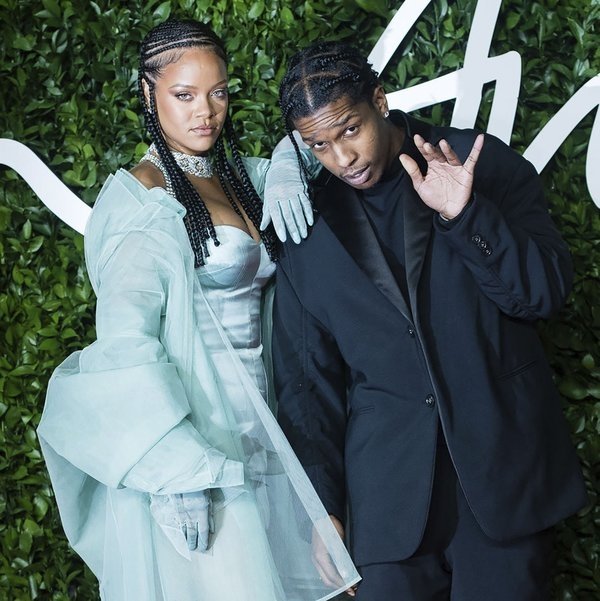 Rihanna ile ASAP Rocky oğullarını Barbados’ta mı büyütecek?