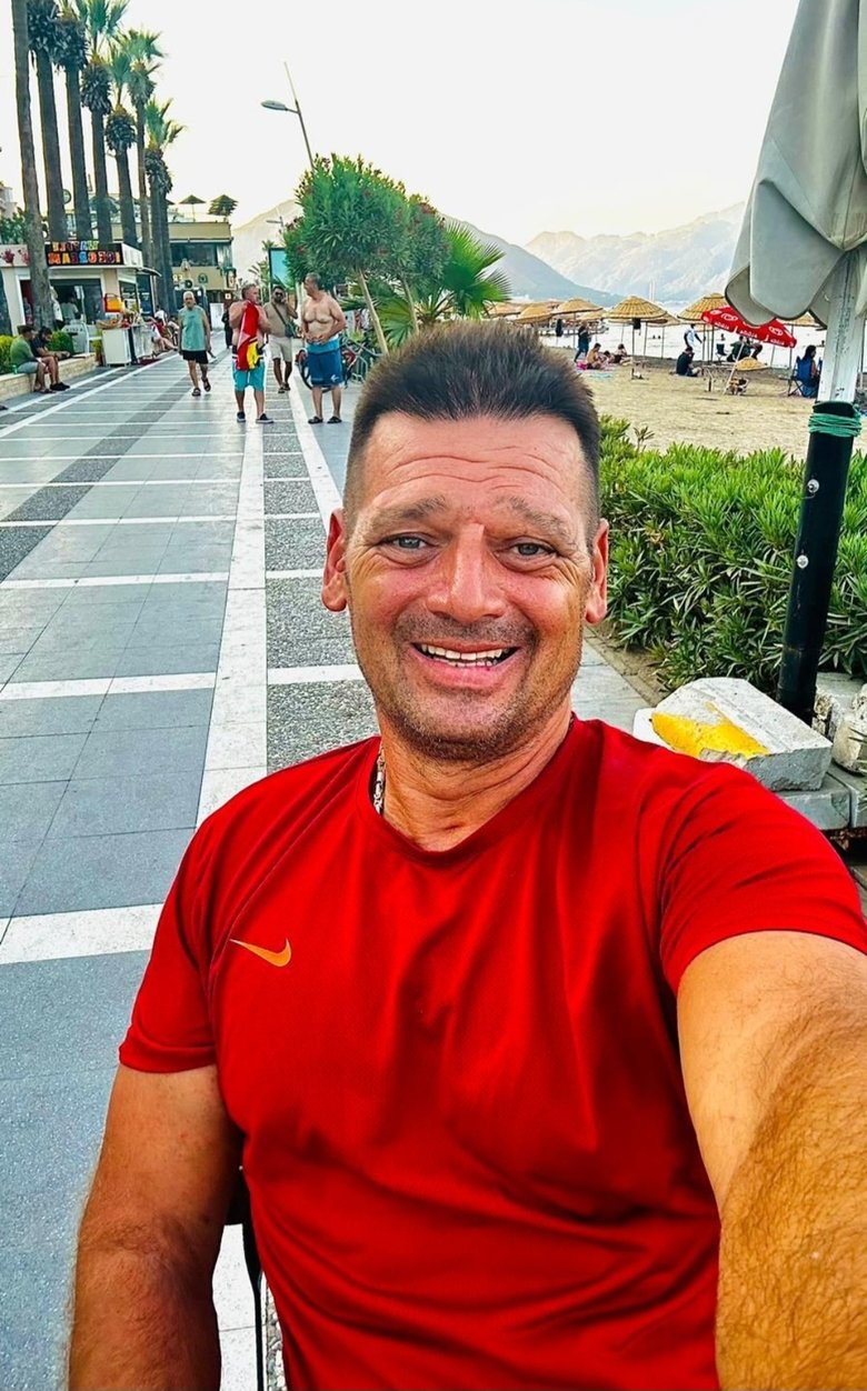 Dokuz canlı lakaplı adam sekizinci kazadan da sağ çıktı