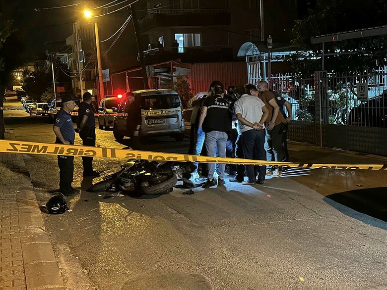 Motosikletlinin pusu kurulup öldürülmesinde 5 gözaltı