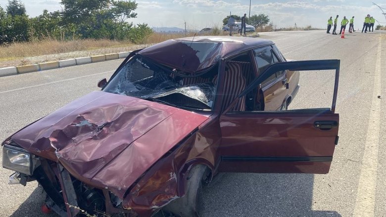 Uşak’ta motosiklet ile otomobil çarpıştı: 2 ağır yaralı