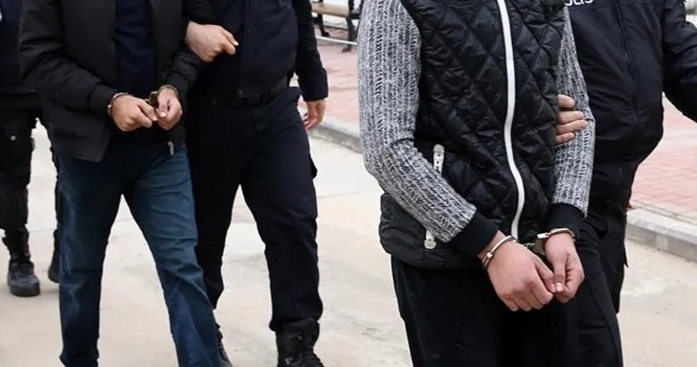 İzmir’de FETÖ operasyonu: 15 şüpheli yakalandı