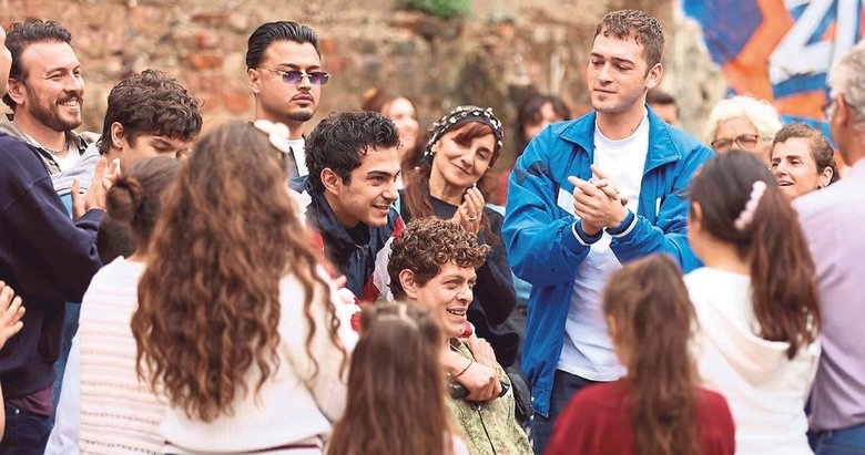 Altı Üstü İstanbul’un yolculuğu başlıyor