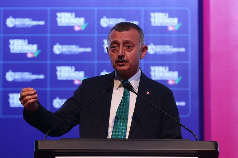 kocaeli-buyuksehir-belediye-baskani-tahir-buyukakin-izmire-sabir-diledi-insallah-ak-parti-belediyeciligiyle-ta-1779290431435.jpeg