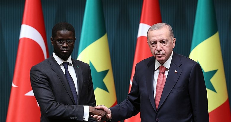 Senegal ile 5 anlaşmaya imza! Başkan Erdoğan: Ticaret hacmi 500 milyon dolara yaklaştı