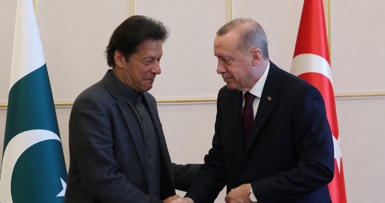 Başkan Erdoğan, Cenevre’de Pakistan Başbakanı Khan ile görüştü