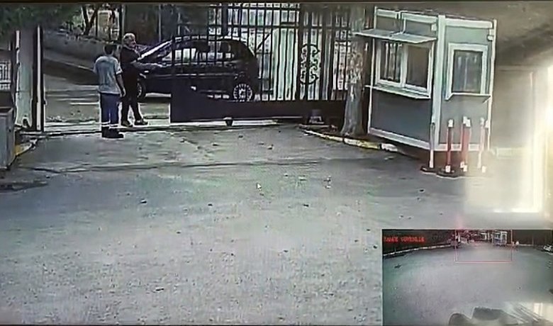 Manisa’da lisede dehşet anları! Okul müdürüne silah doğrulttu