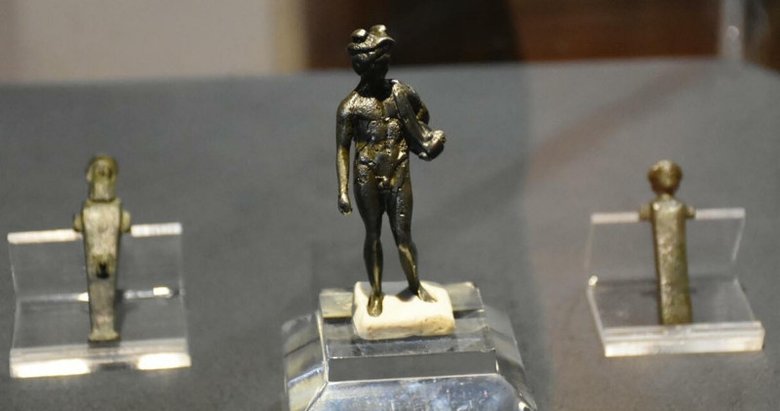 Tam 2 bin yıllık! ’Hermes’ ve ’Herme’ heykelcikleri ilk kez İzmir’de sergide