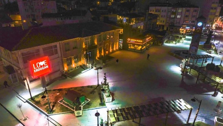 Afyonkarahisar’da Love Erdoğan görseli LED ekrana yansıtıldı