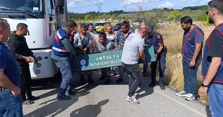 Bütün şehir o katili arıyor: Çöp kamyonunda arkadaşının boğazını kesti!