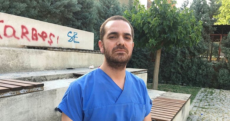 Asistan doktora makasla saldırı