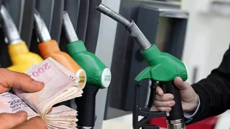 SON DURUM AKARYAKIT FİYATLARI 8 EYLÜL SALI | Pompa değişti mi? Benzin, motorin ve LPG’ye zam, indirim var mı?