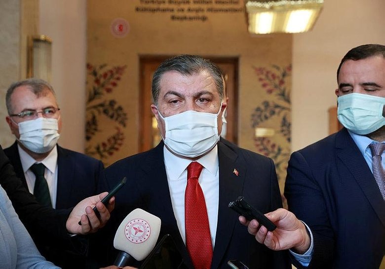 12 yaş altına aşı gelecek mi? Bakan Koca’dan net açıklama...