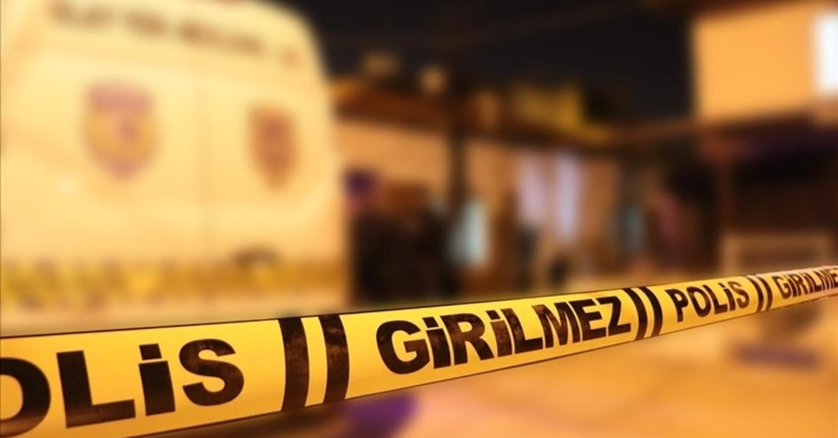 İzmir'de acı olay! Gemi söküm tesisinde üzerine parça düştü