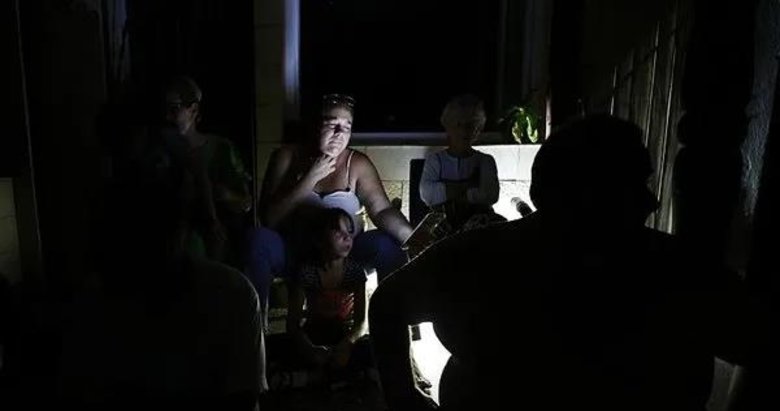 Küba’da büyük çaplı enerji kesintisi: Milyonlarca kişi elektriğe ulaşamıyor