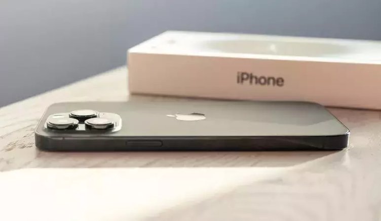 Apple Türkiye ürünlerine zam yaptı! İşte en pahalı ve en ucuz iPhone fiyatı...