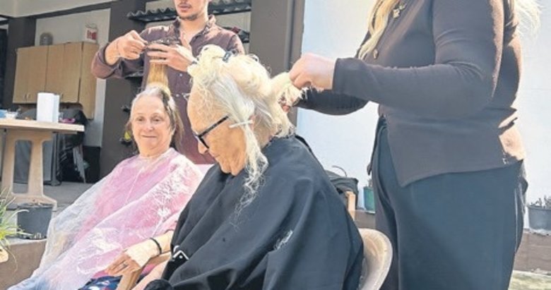 Bergamalı şehidin ailesine bayram öncesi saç bakımı yapıldı