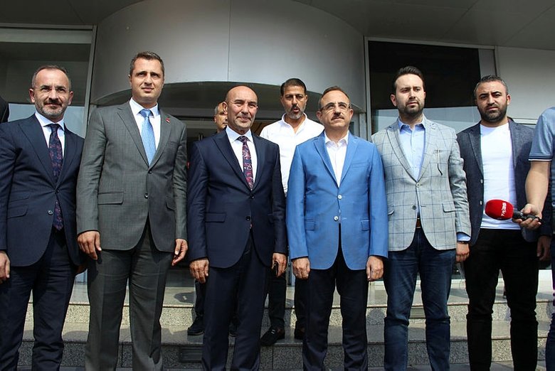 CHP’li Belediye Başkanı Soyer AK Parti İzmir İl Başkanı’nı ziyaret etti