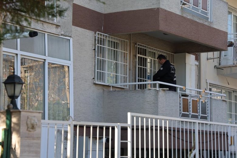 İzmir’de doçent vahşeti