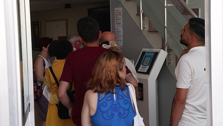 Eski tip ehliyet yenileme tarihinde son dakika gelişmesi: Son kez uzatıldı