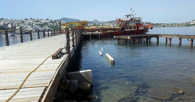 O otel ve beach club sahile döktükleri kuvars tozunu kaldırdı