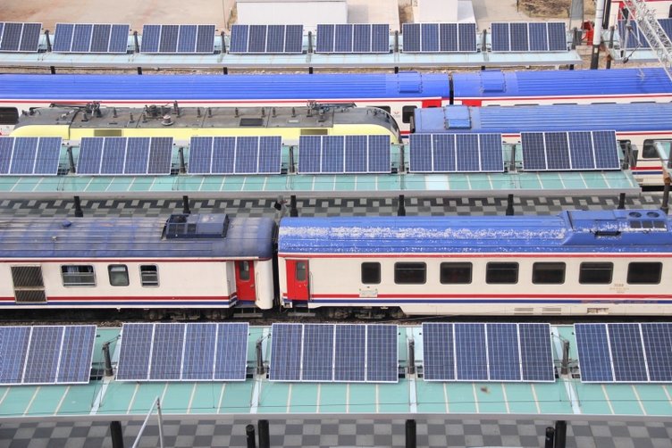 İzmir’de Basmane Garı kendi elektriğini kendisi üretiyor