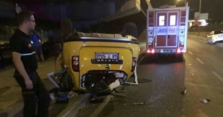 Ünlü oyuncu ve ailesi İzmir’de kaza geçirdi!