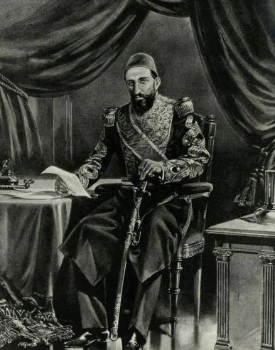 Osmanlı padişahı 2. Abdülhamid ile Adile Naşit arasındaki bağ hayrete düşürdü