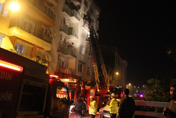 Aydın’da çıkan yangın mahalleyi sokağa döktü