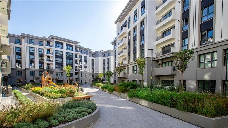 İzmir’de depremzedelere 3 bin 887 konut teslim edildi!