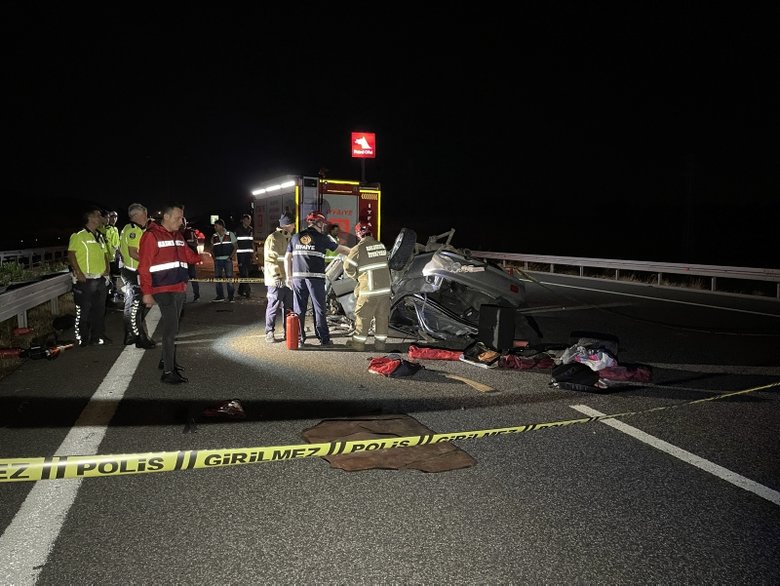 Balıkesir’de korkunç kaza! Ölüm tatil yolunda yakaladı