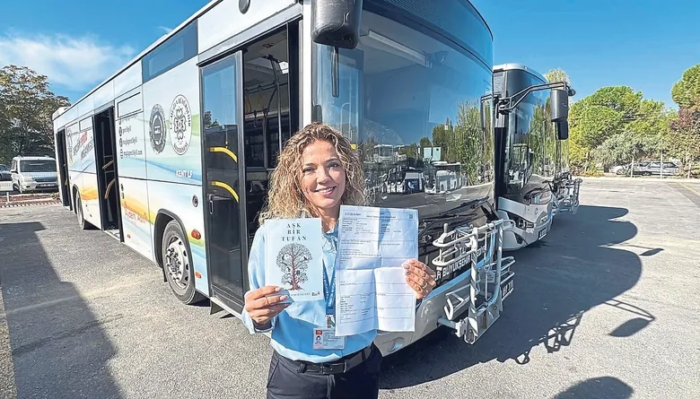 muglada-bir-cocugun-hayaline-ortak-oldu-halk-otobusu-soforunden-yurekleri-isitan-hareket-1792875098301.jpeg