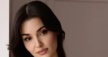 Hande Erçel’den masalsı pozlar