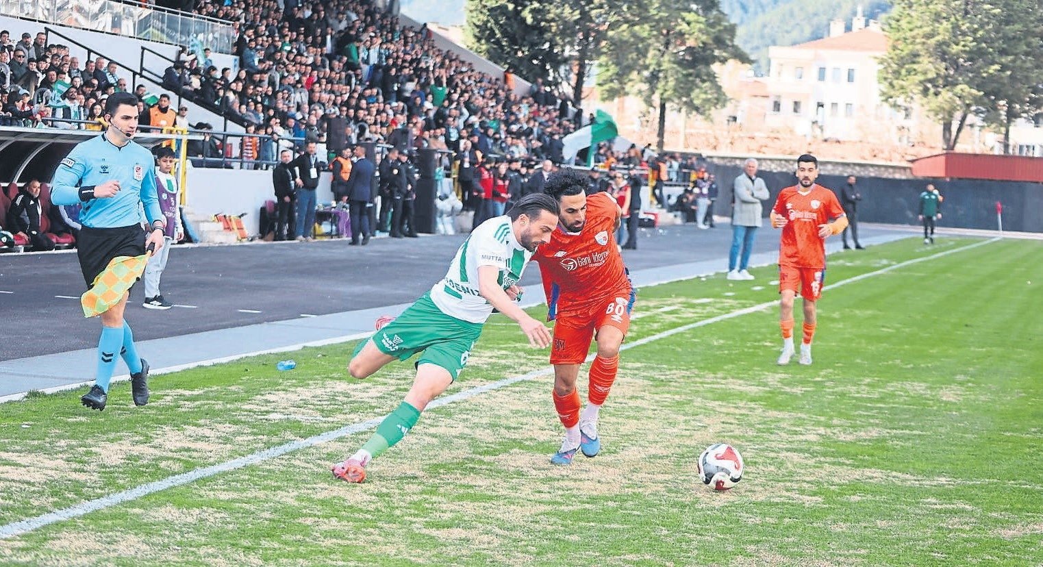 Muğlaspor liderliği kaybetti