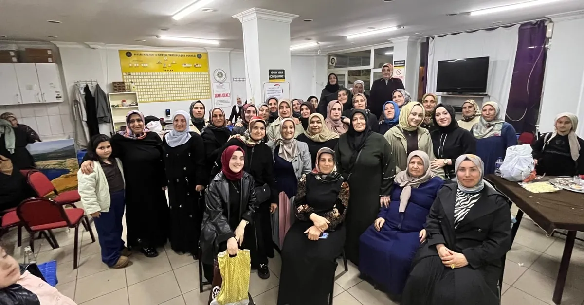 İnegöl'de Kadın Muhtar Yıldız Cabir, Seçim Vaadini Yerine Getirerek Kadınlar ve Erkekler Arasındaki Rolleri Değiştirdi