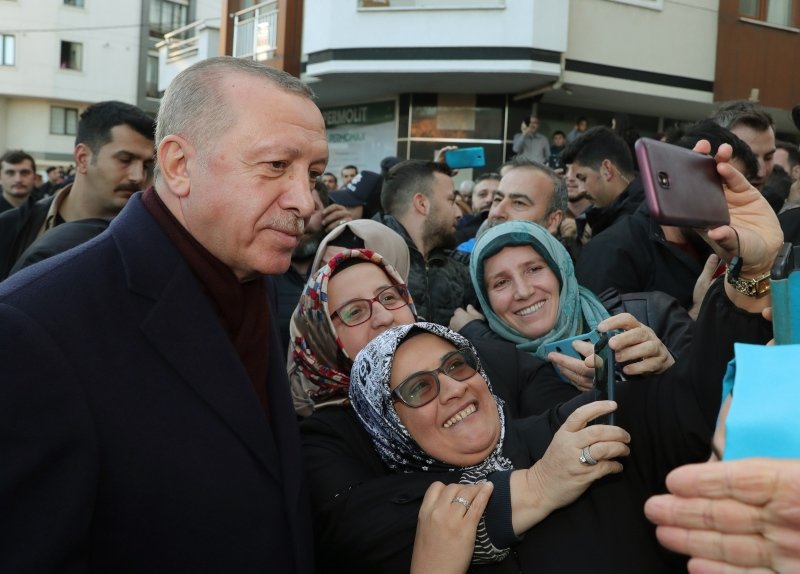 Başkan Erdoğan İstanbul’da hatıra ağacı dikti