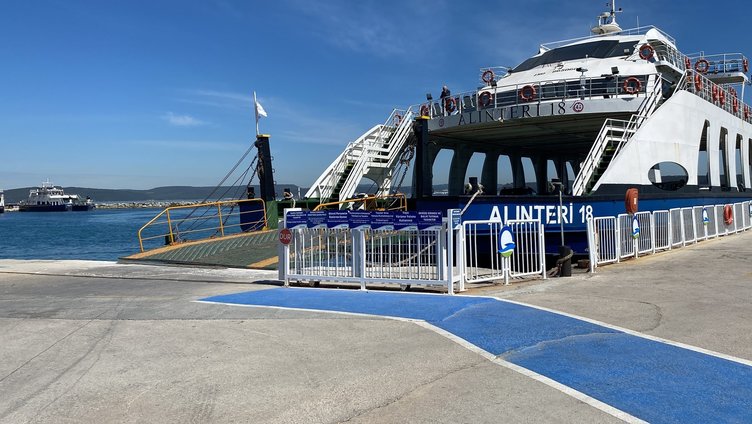 1915 Çanakkale Köprüsü uzun feribot kuyruklarının önüne geçti