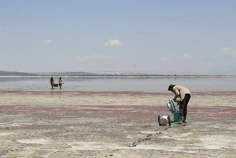 Endişelendiren görüntüler! Acıgöl’ü kaybediyoruz