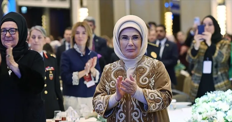 Emine Erdoğan: İlklere imza atan güçlü kadınlarla bir araya geldik