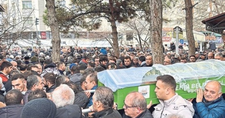 İzmir’de eski sevgili cinayeti! Gözde genç yaşında toprağa verildi