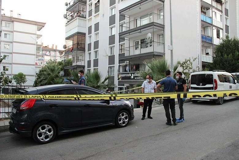 İzmir’deki silahlı saldırıda ağır yaralanan kadın, 55 günlük yaşam mücadelesini kaybetti