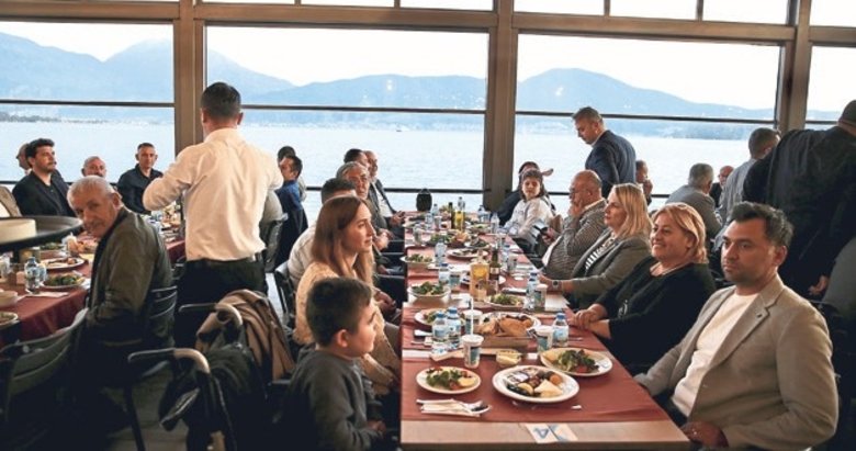 Muğlalılar Fethiye’deki iftarda bir araya geldi
