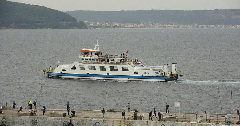 Çanakkale’de yarınki feribot seferleri iptal