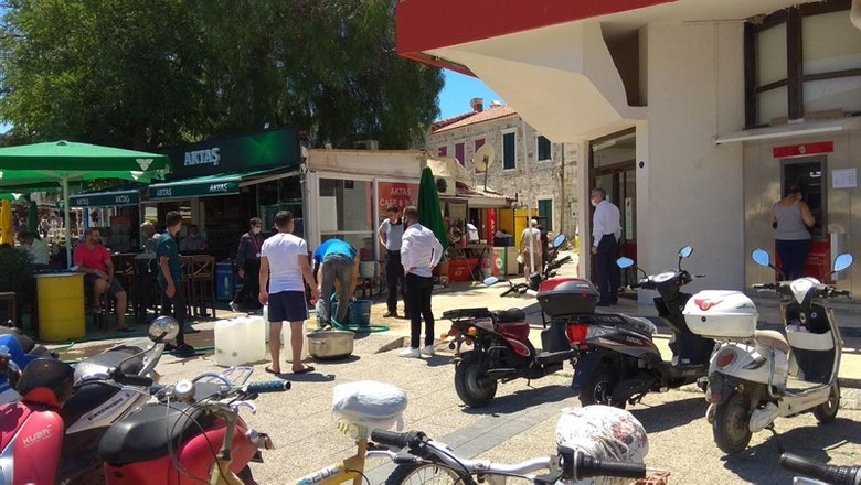 93 saat susuz kalan Foçalıların isyanı: Denizden su taşıdık