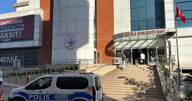 İzmir’de belediye otoparkında şok saldırı