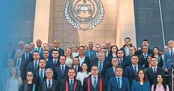 İzmir’de yeni adli yıl törenle açıldı