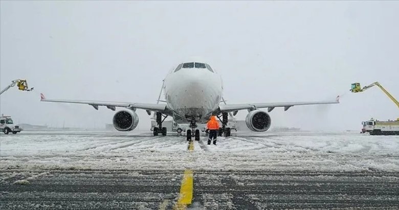 AJet’in 42 seferine kar engeli