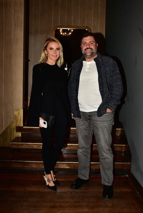 Acılı eş Ece Erken’den küs olduğu Demet Akalın’a teşekkür!