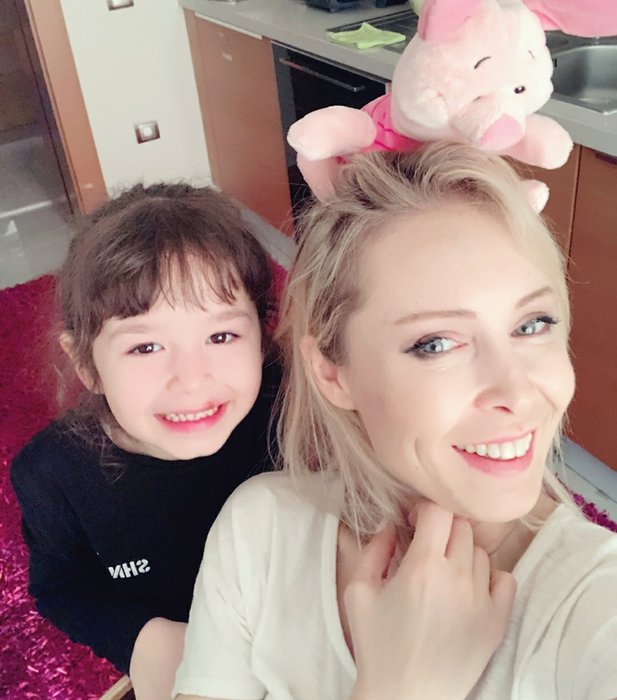 İbrahim Tatlıses’in eski eşi Ayşegül Yıldız ekranlara geri dönüyor