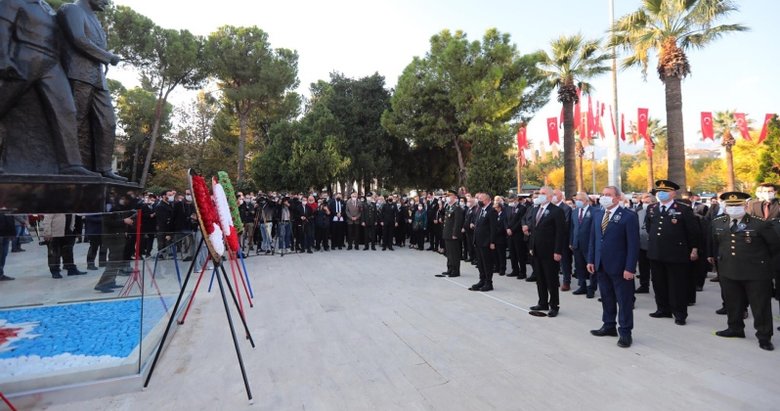Denizli’de Atatürk’ü anma töreni
